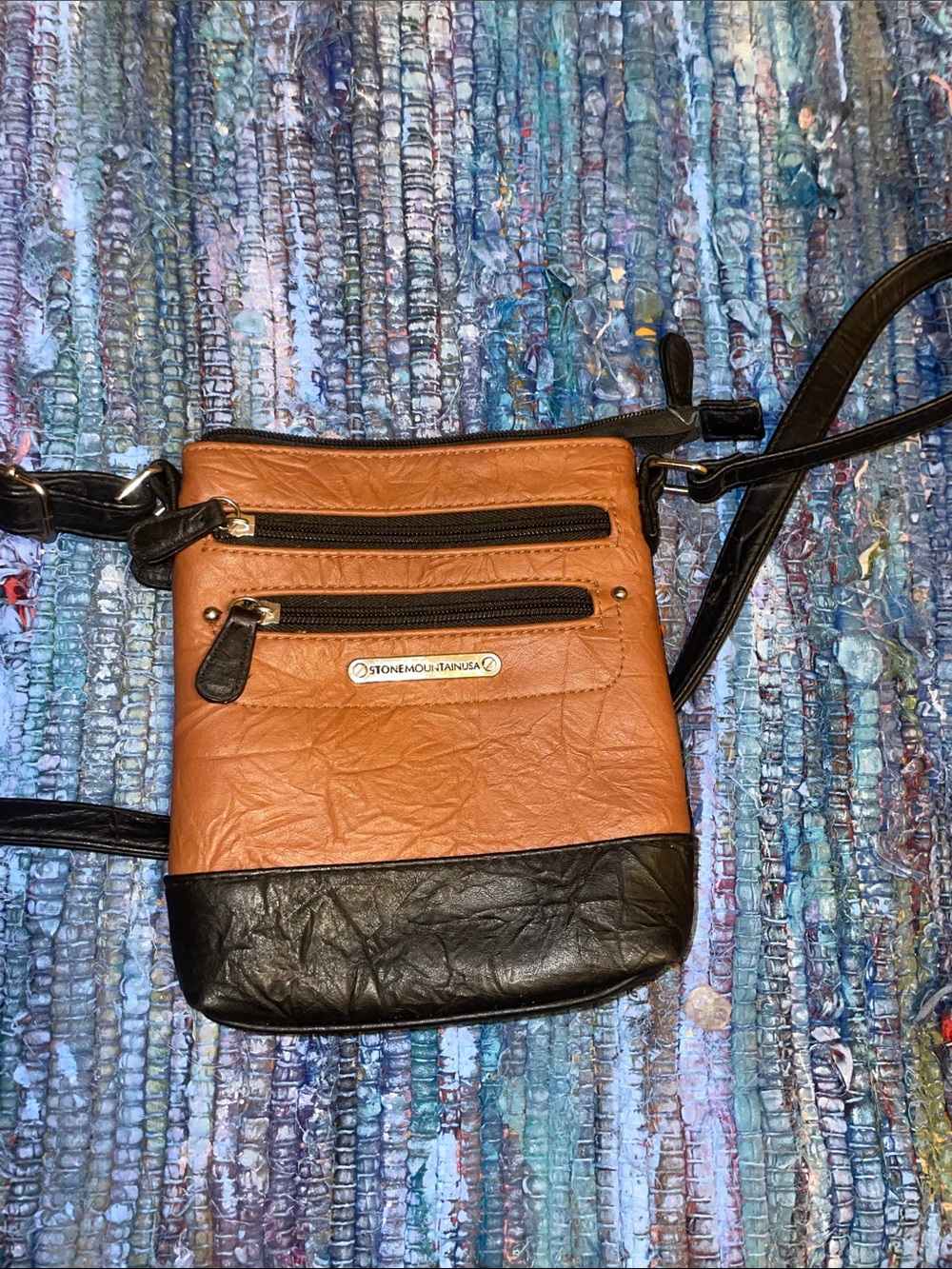 Stone Mountain Tan and Black Crossbody Purse